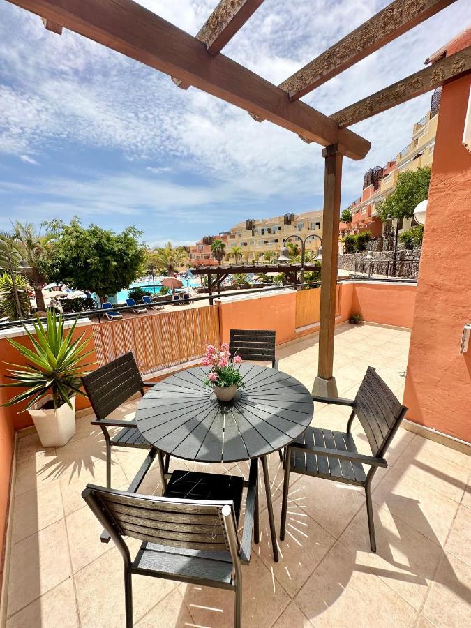 Sunny Apartment & Heated Pool Los Cristianos  Exterior foto